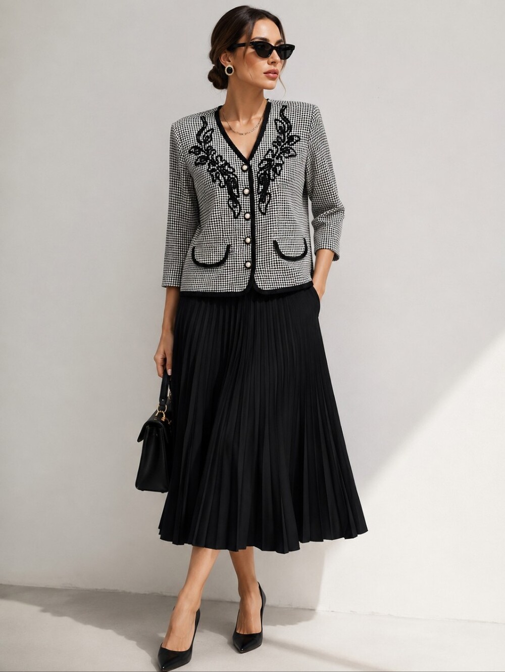 Michel  Vintage Black & White Houndstooth Embroidered Blazer Size M